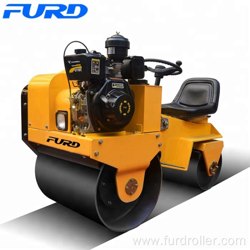 Small Driving Soil Compactor Vibratory Roller Adopts KIPOR Diesel Engine (FYL-850)